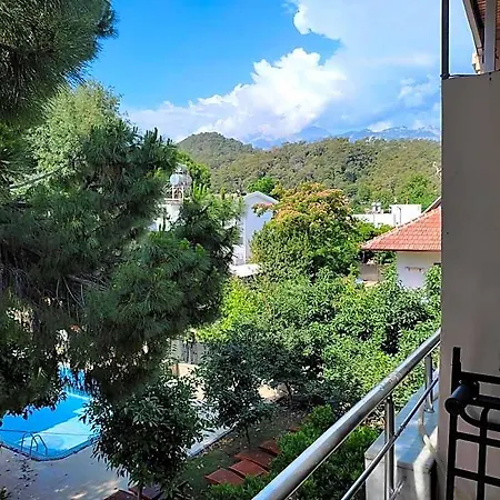 Garden Prizma Szálloda 3*